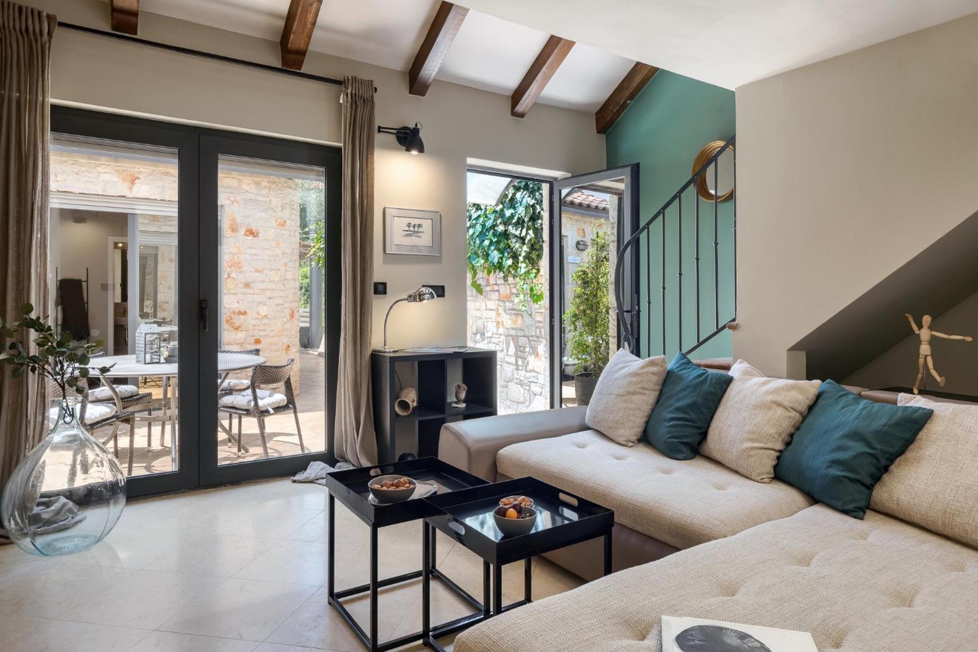 Grota Premium Apartment & Room Porec Bagian luar foto
