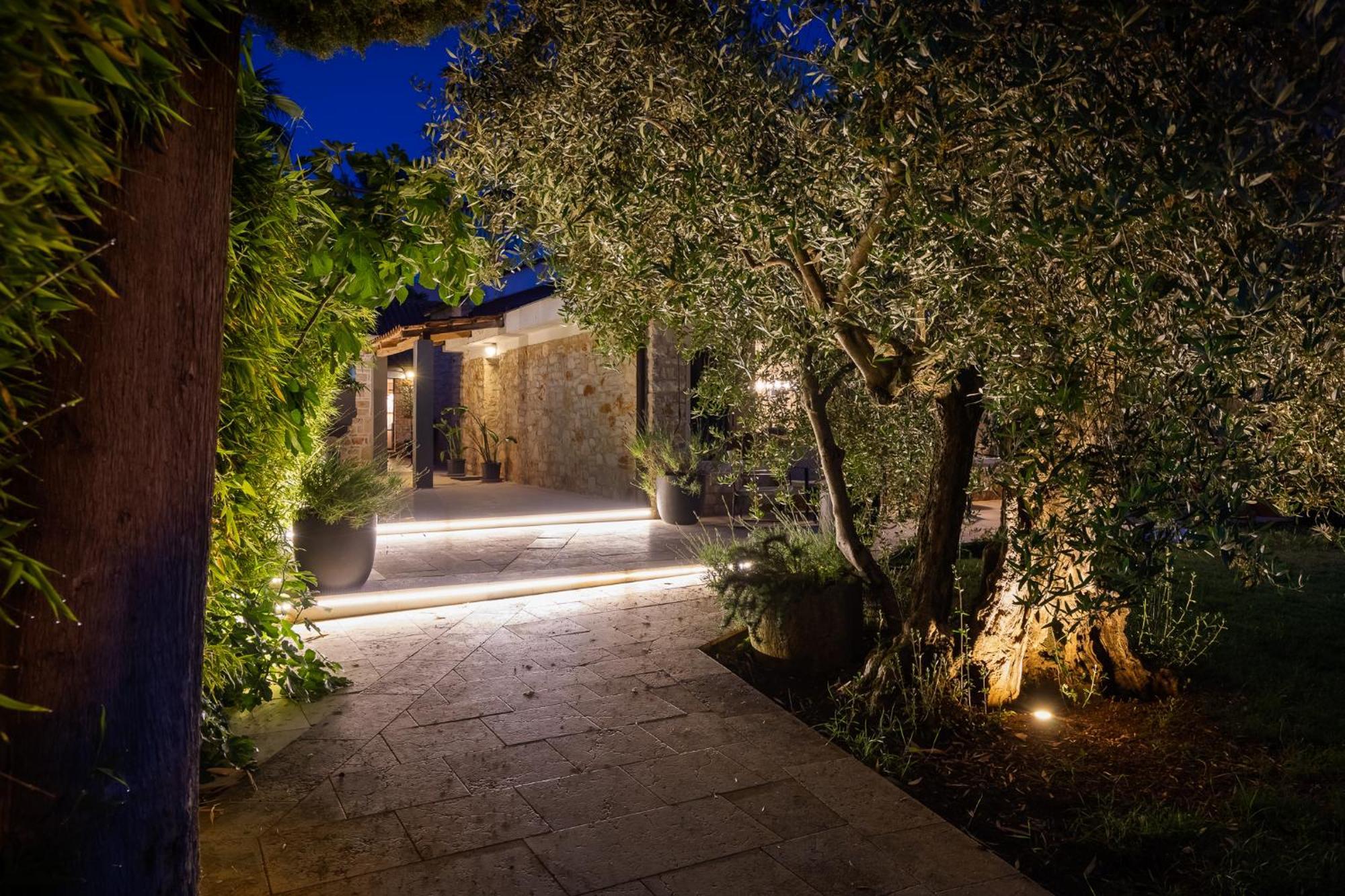 Grota Premium Apartment & Room Porec Bagian luar foto