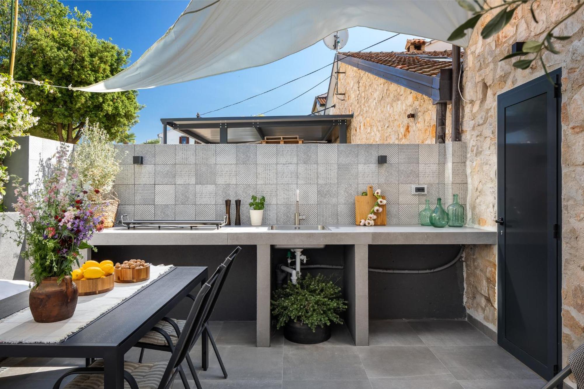 Grota Premium Apartment & Room Porec Bagian luar foto