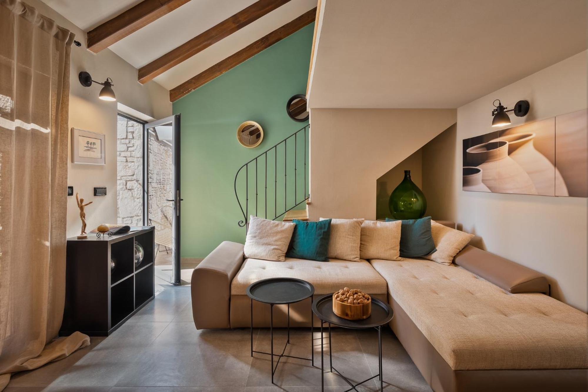 Grota Premium Apartment & Room Porec Bagian luar foto
